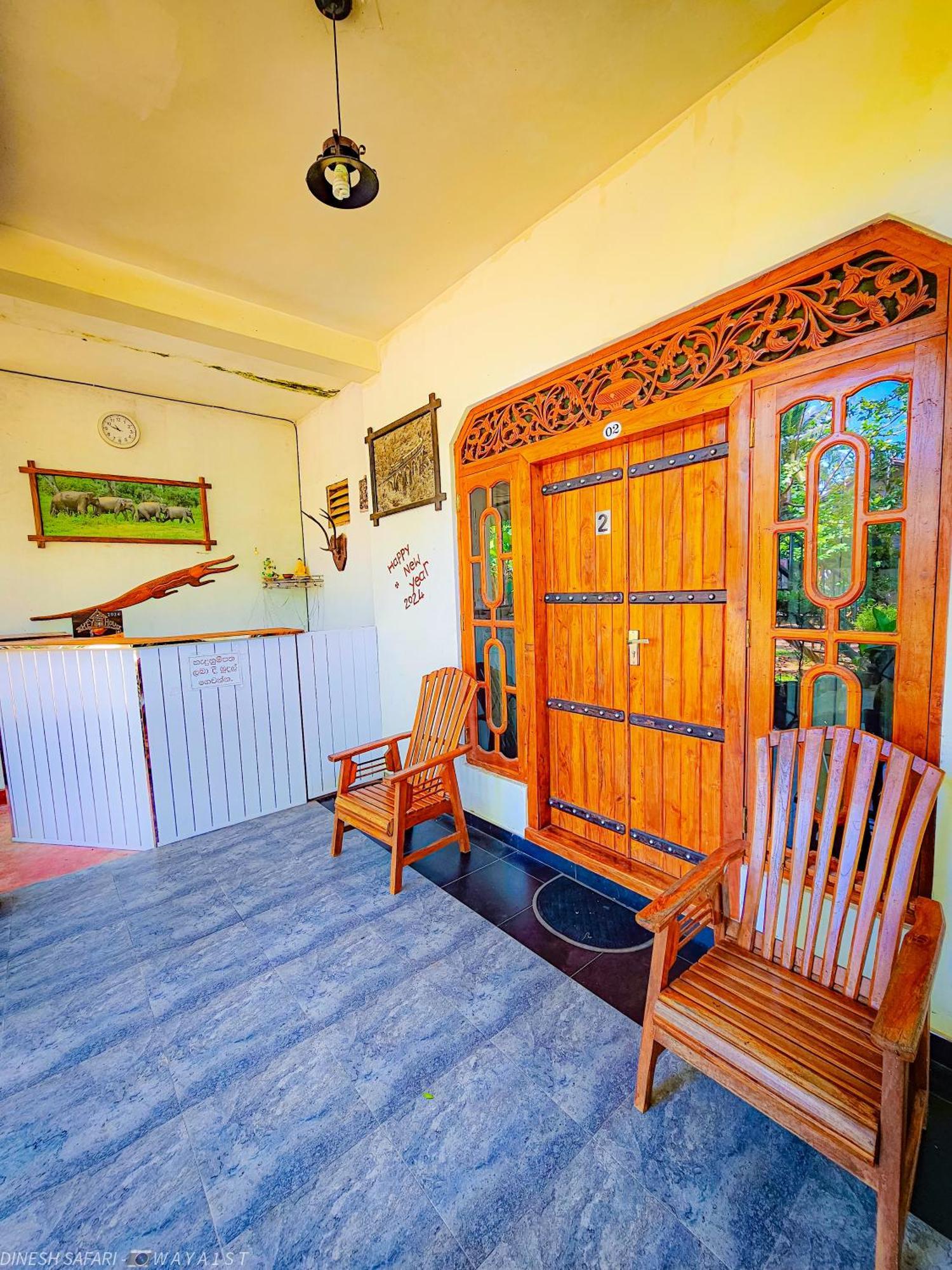 Dinesh Safari Homestay Удавалаве Экстерьер фото