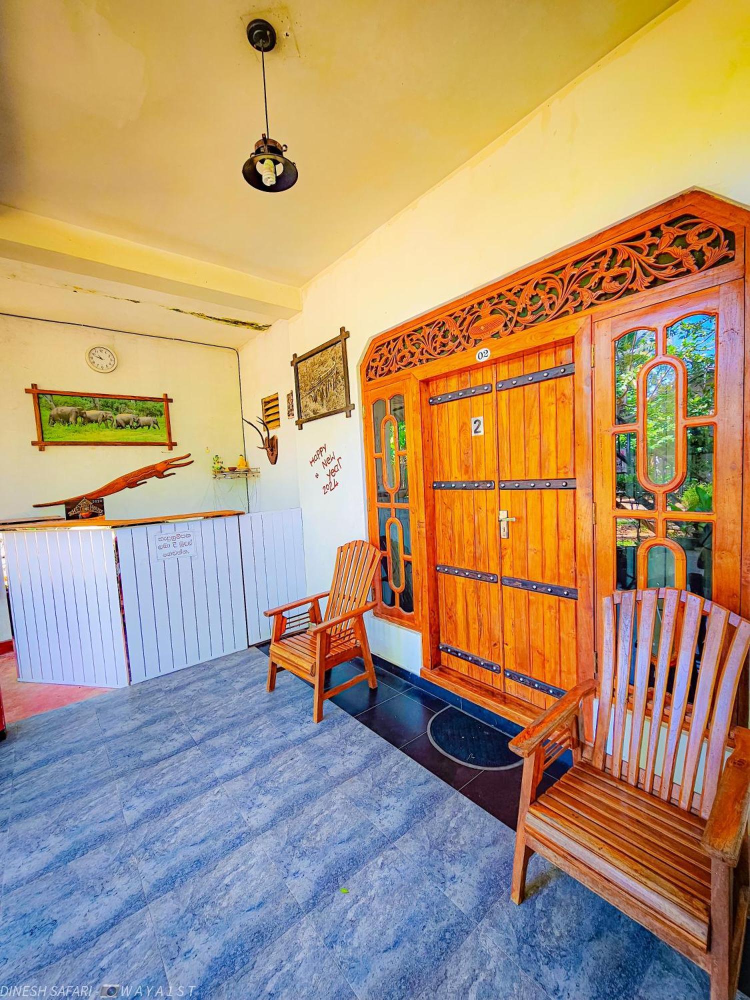 Dinesh Safari Homestay Удавалаве Экстерьер фото