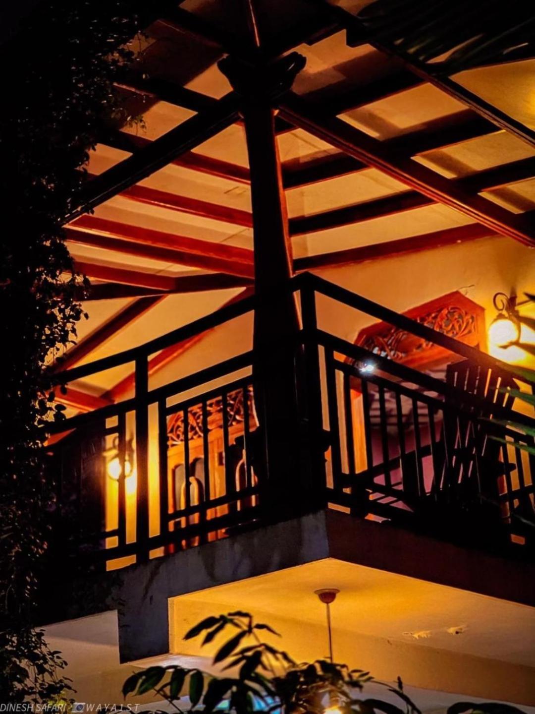 Dinesh Safari Homestay Удавалаве Экстерьер фото